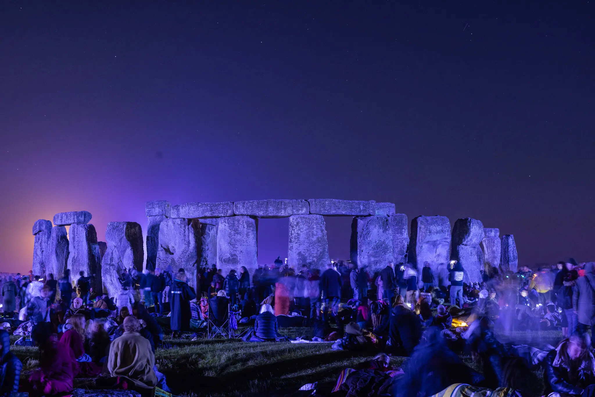 Цікавим туристам і сучасним друїдам: Святкування сонцестояння у Стоунхенджі